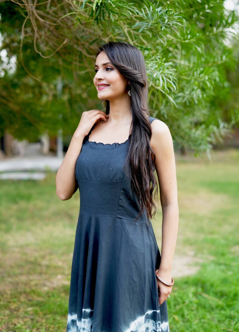 Beautiful Cotton Tie-Dye Sleeveless Dress - Image 5